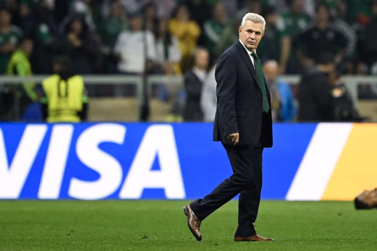 Mexico's head coach Javier Aguirre reacts after losing the 2026 World Cup round of 16 football match between Mexico and England at the Mexico City Stadium in Mexico City on July 5, 2026. Alfredo ESTRELLA / AFP