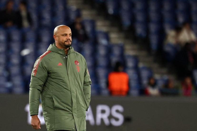 Bayern Munich's Belgian coach Vincent Kompany walks on the pitch ahead of the UEFA Champions League, league phase day 4, football match between Paris Saint-Germain (PSG) and FC Bayern Munich at the Parc des Princes in Paris, on November 4, 2025. FRANCK FIFE / AFP