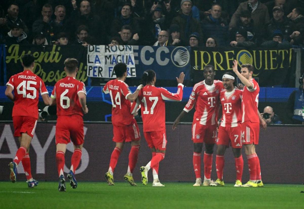 Bayern Munich's German forward #07 Serge Gnabry celebrates scoring his team's third goal during the UEFA Champions League last 16, first leg football match between Atalanta and Bayern Munich at the Gewiss stadium in Bergamo, on March 10, 2026. Alberto PIZZOLI / AFP