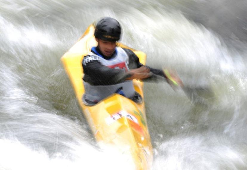 This long time exposure picture shows Italy's Andrea Merola competing during the K1 women race at the ICF Wildwater Canoeing Sprint World Championships in Augsburg, southern Germany, on June 11, 2011. AFP PHOTO/CHRISTOF STACHE CHRISTOF STACHE / AFP