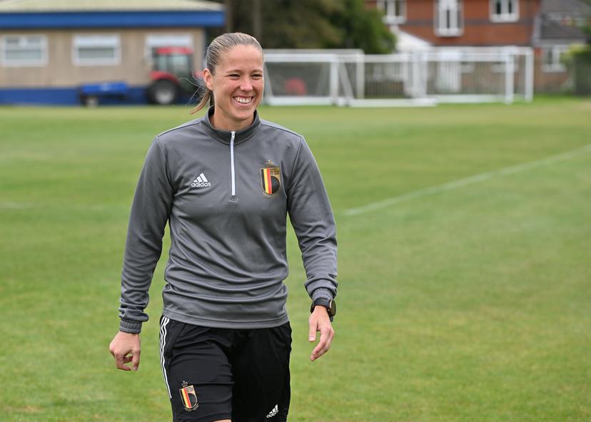 Belgium's assistant coach Lenie Onzia pictured during a training session of Belgium's national women's soccer team the Red Flames, Thursday 21 July 2022 in Wigan, England. On Friday the team will meet Sweden in the quarter-finals of the 2022 UEFA European Women's Football Championship. BELGA PHOTO DAVID CATRY