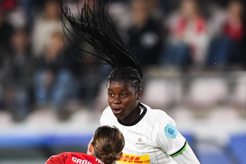 OHL Women's Kadhiya De Ceuster pictured during a soccer match between Oud-Heverlee Leuven Women and Dutch FC Twente Vrouwen, Wednesday 15 October 2025 in Leuven, the second game in the league phase of the UEFA Women's Champions League competition. BELGA PHOTO JILL DELSAUX