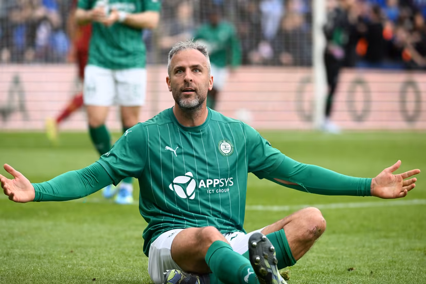 Lommel's Ralf Seuntjens celebrates after scoring during a soccer game between Lommel SK and FCV Dender EH, Sunday 17 May 2026 in Lommel, the first leg of the Final of the Promotion Play-Offs of the 2025-2026 'Challenger Pro League' 1B second division of the Belgian championship. BELGA PHOTO JILL DELSAUX