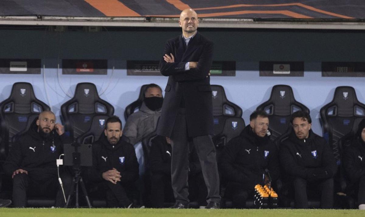 Malmo's coach Miguel Angel Ramirez reacts during the UEFA Europa League football match between Malmoe FF and Crvena Zvezda Beograd (Red Star Belgrade) in Malmoe, Sweden on January 22, 2026. Andreas Hillergren / TT / TT News Agency / AFP