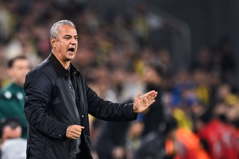 Fenerbahce's Turkish coach Ismail Kartal reacts during the UEFA Champions League first round day 3 football match between Fenerbahce and Slavia Prague at the Fenerbahce Sukru Saracoglu Spor Kompleksi stadium in Istanbul on October 20, 2026. Ozan KOSE / AFP