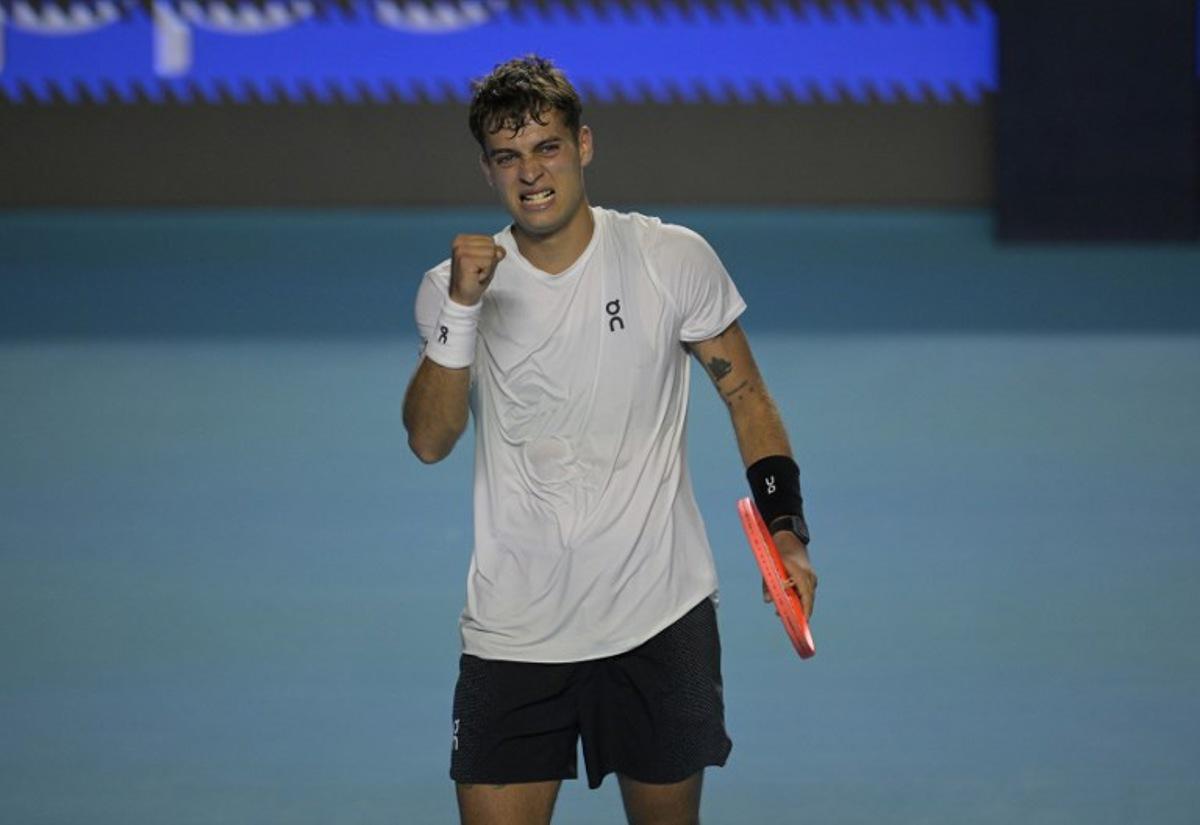 Italy's Flavio Cobolli reacts after a point against Serbian Miomir Kecmanovic during the 2026 Mexico ATP 500 Tennis Open men's singles tennis semi-final match at the Arena GNP Seguros in Acapulco, Guerrero State, Mexico on February 27, 2026. Alfredo ESTRELLA / AFP