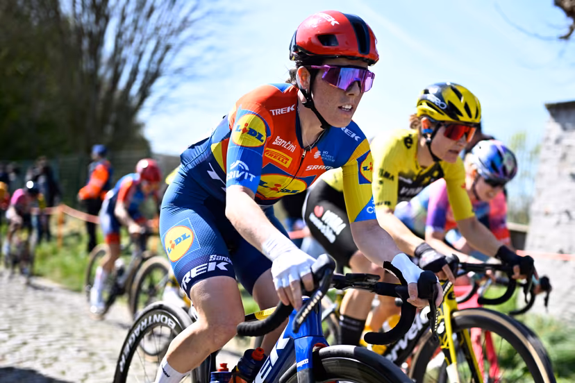 British Anna Henderson of Lidl-Trek and Dutch Marianne Vos of Team Visma-Lease a Bike pictured in action during the women's race of the 'Ronde van Vlaanderen/ Tour des Flandres/ Tour of Flanders' one day cycling race, 168,8k with start and finish in Oudenaarde, Sunday 06 April 2025. BELGA PHOTO JASPER JACOBS