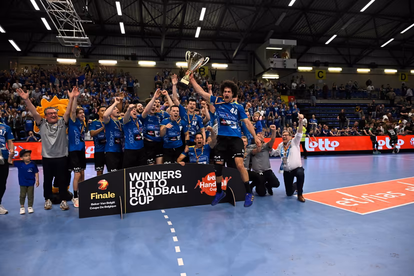 Bocholt's players celebrate after winning a handball game between Hubo handbal Hasselt and Achilles Bocholt, Saturday 19 April 2025, in Hasselt, the men's final of the Belgian handball cup. BELGA PHOTO JOHAN EYCKENS