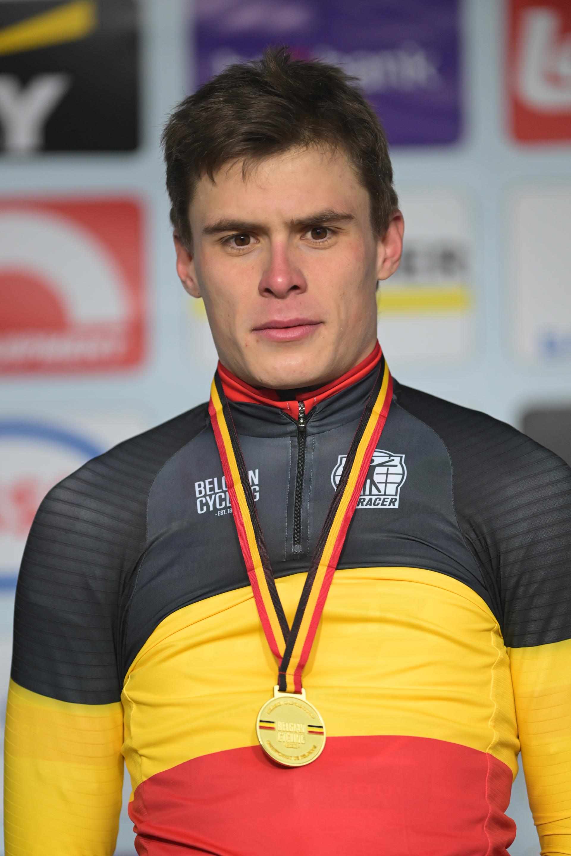 Belgian Viktor Vandenberghe celebrates on the podium after winning the Under 23 men race at the Belgian Cyclocross Championships in Beringen on Sunday 11 January 2026. BELGA PHOTO DAVID PINTENS