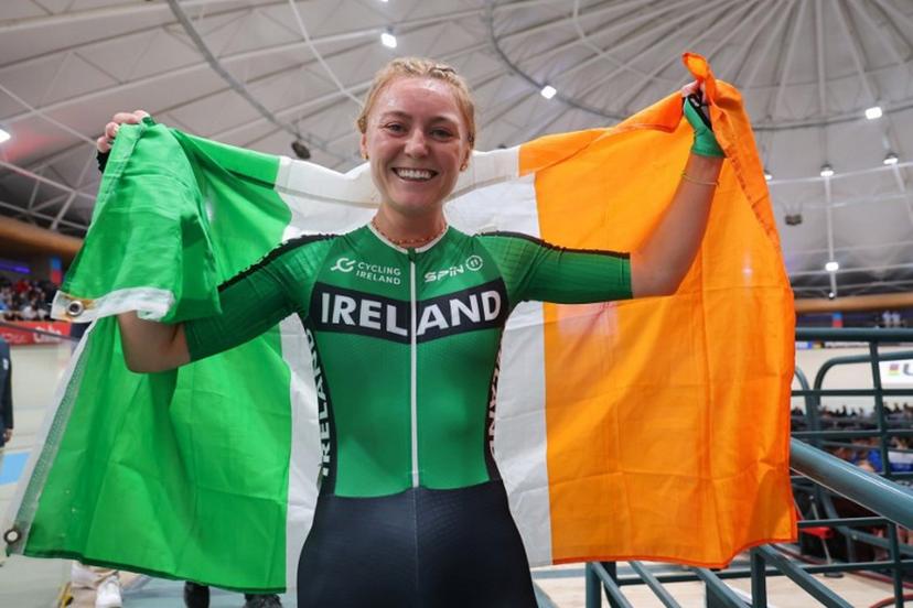 Ireland's #23 Lara Gillespie celebrates after winning the gold medal in the women's elimination race final event of the 2025 UCI Track World Championships at the Penalolen Velodrome, in Santiago on October 23, 2025. Javier TORRES / AFP