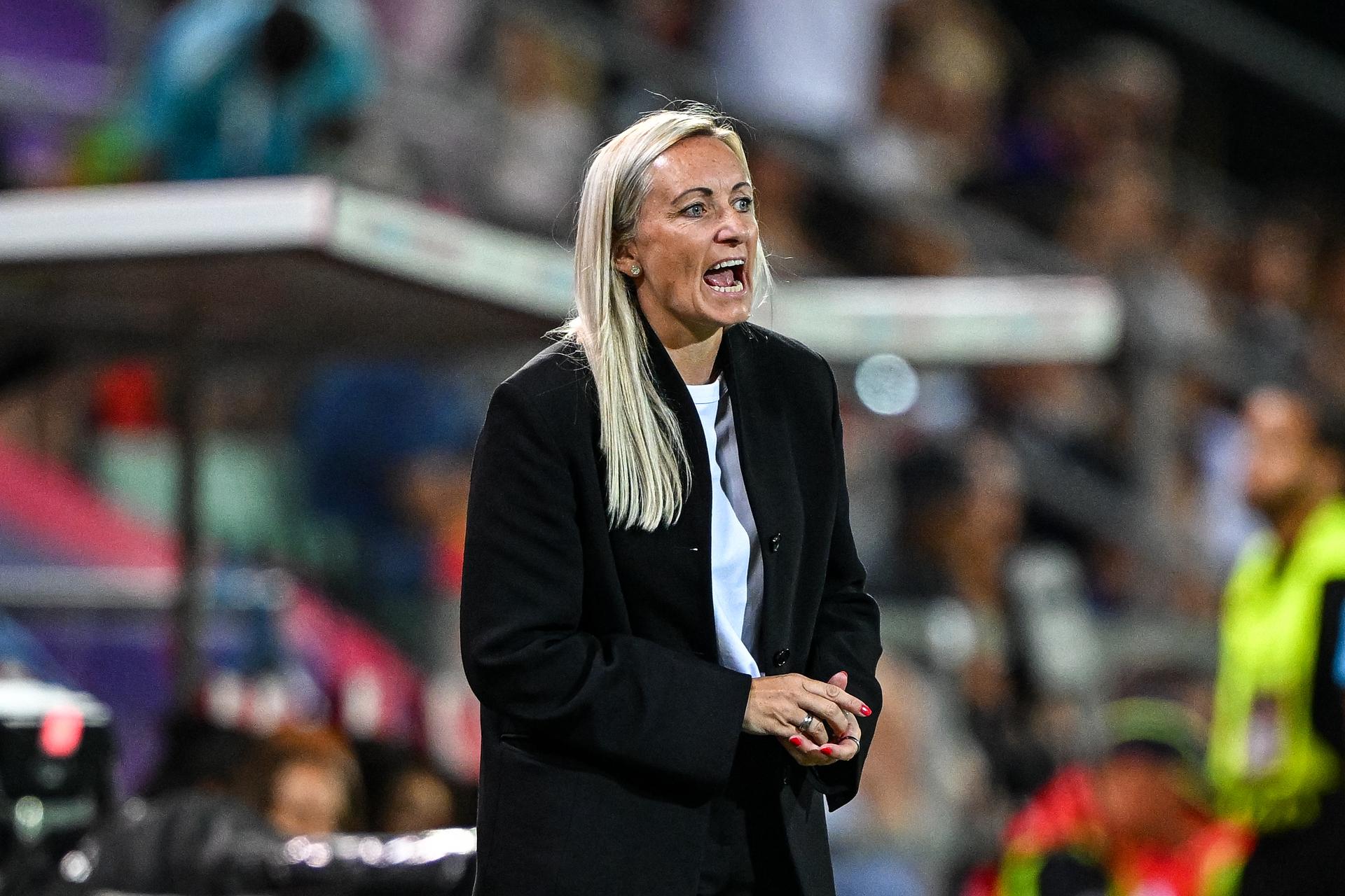 Elisabet GUNNARSDOTTIR head coach of Belgium during the women's UEFA Euro 2025 match between Portugal and Belgium at Stade de Tourbillon on July 11, 2025 in Sion, Switzerland. (Photo by Baptiste Fernandez/Icon Sport) BENELUX ONLY