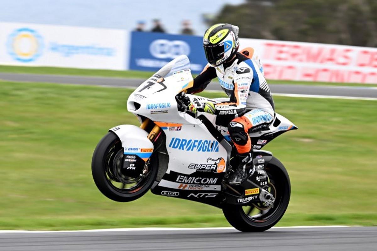 RW Racing GP team rider Barry Baltus of Belgium speeds through a corner during qualifying in Moto2 at the Australian MotoGP on Philip Island on October 19, 2024. William WEST / AFP