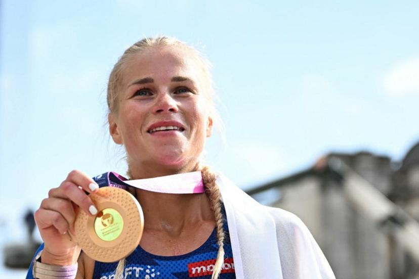 Gold medallist Finland's Alisa Vainio celebrates after winning the women's marathon during the European Athletics Championships in Birmingham on August 16, 2026. Paul ELLIS / AFP