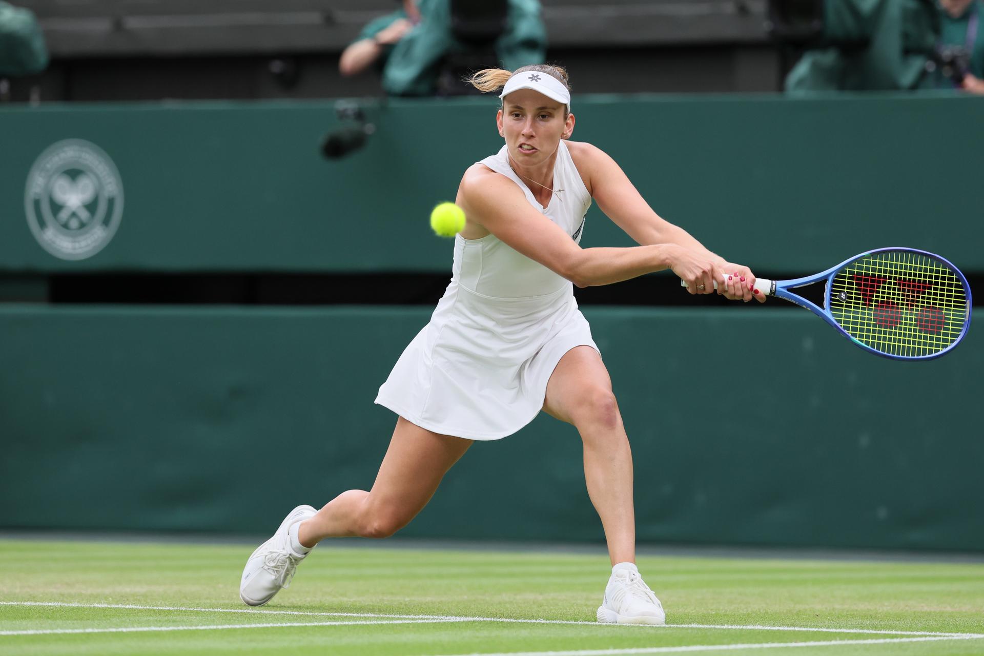 Belgian Elise Mertens pictured in action during a tennis match against Belarusian Sabalenka, in the round of 16 of the women's singles at the 2025 Wimbledon grand slam tournament, Sunday 06 July 2025 at the All England Tennis Club, in South-West London, Britain. BELGA PHOTO BENOIT DOPPAGNE