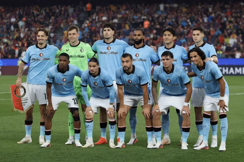Feyenoord players pose before the UEFA Champions League first round day 1 football match between FC Barcelona and Feyenoord at Camp Nou stadium in Barcelona on September 9, 2026. Lluis GENE / AFP