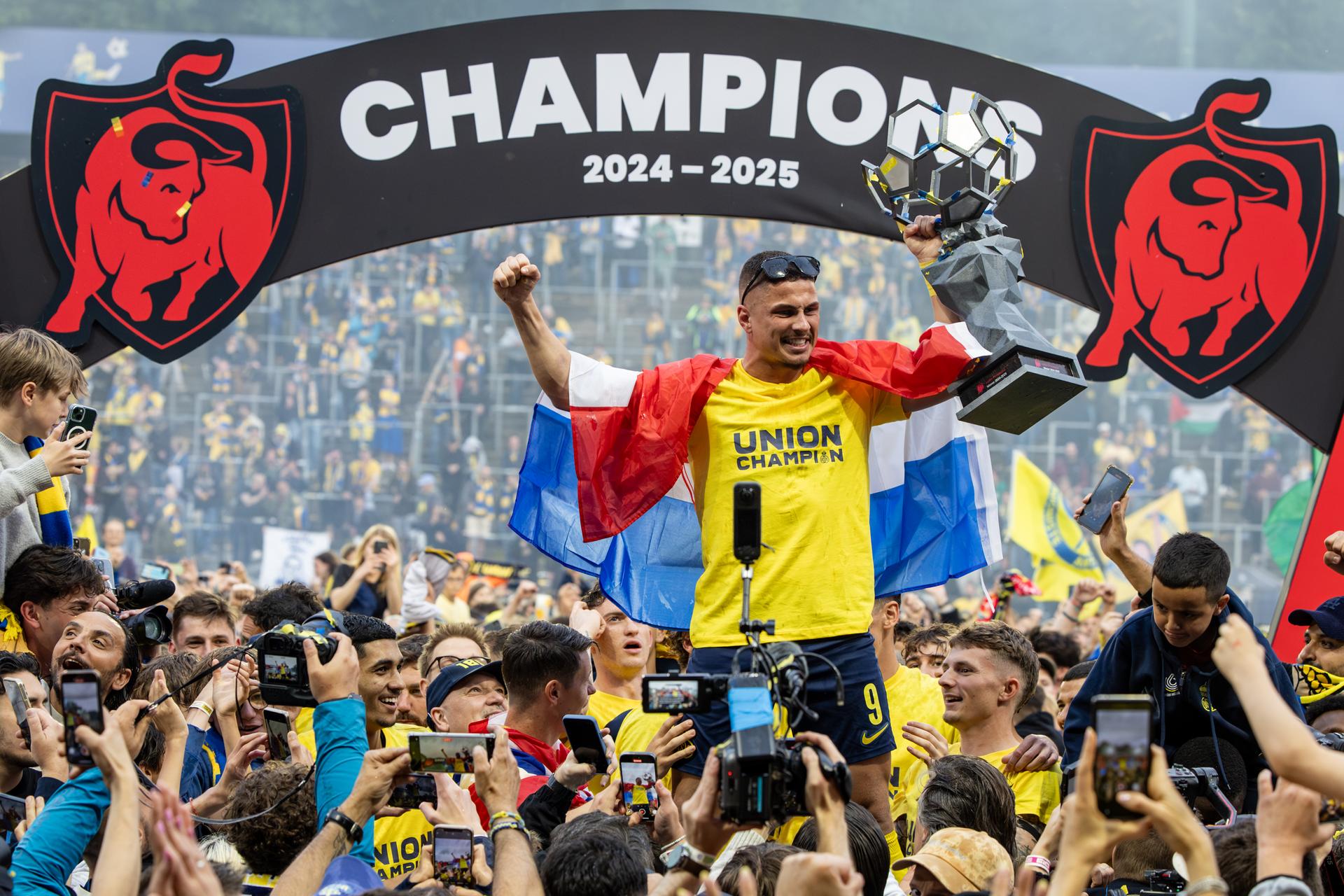 Union's Franjo Ivanovic celebrate after winning a soccer match between Royale Union Saint-Gilloise and KAA Gent, Sunday 25 May 2025 in Brussels, on day 10 (out of 10) of the Champions' Play-offs of the 2024-2025 'Jupiler Pro League' first division of the Belgian championship. BELGA PHOTO DAVID PINTENS