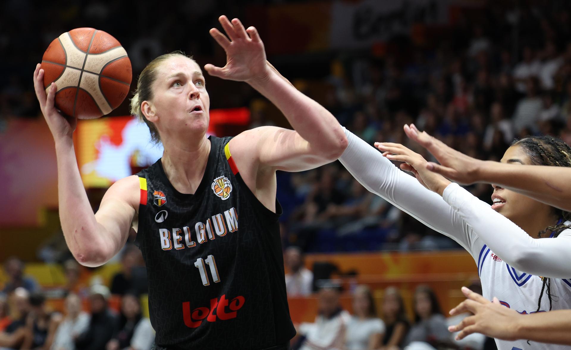 Belgium's Emma Meesseman fights for the ball during a game between Belgian national basketball team Belgian Cats and Puerto Rico, game 2 of the group phase at the FIBA Women's Basketball World Cup, on Sunday 6 September 2026, in Berlin, Germany. The FIBA Women's Basketball World Cup takes place in Berlin from 4 to 23 September 2026. BELGA PHOTO VIRGINIE LEFOUR