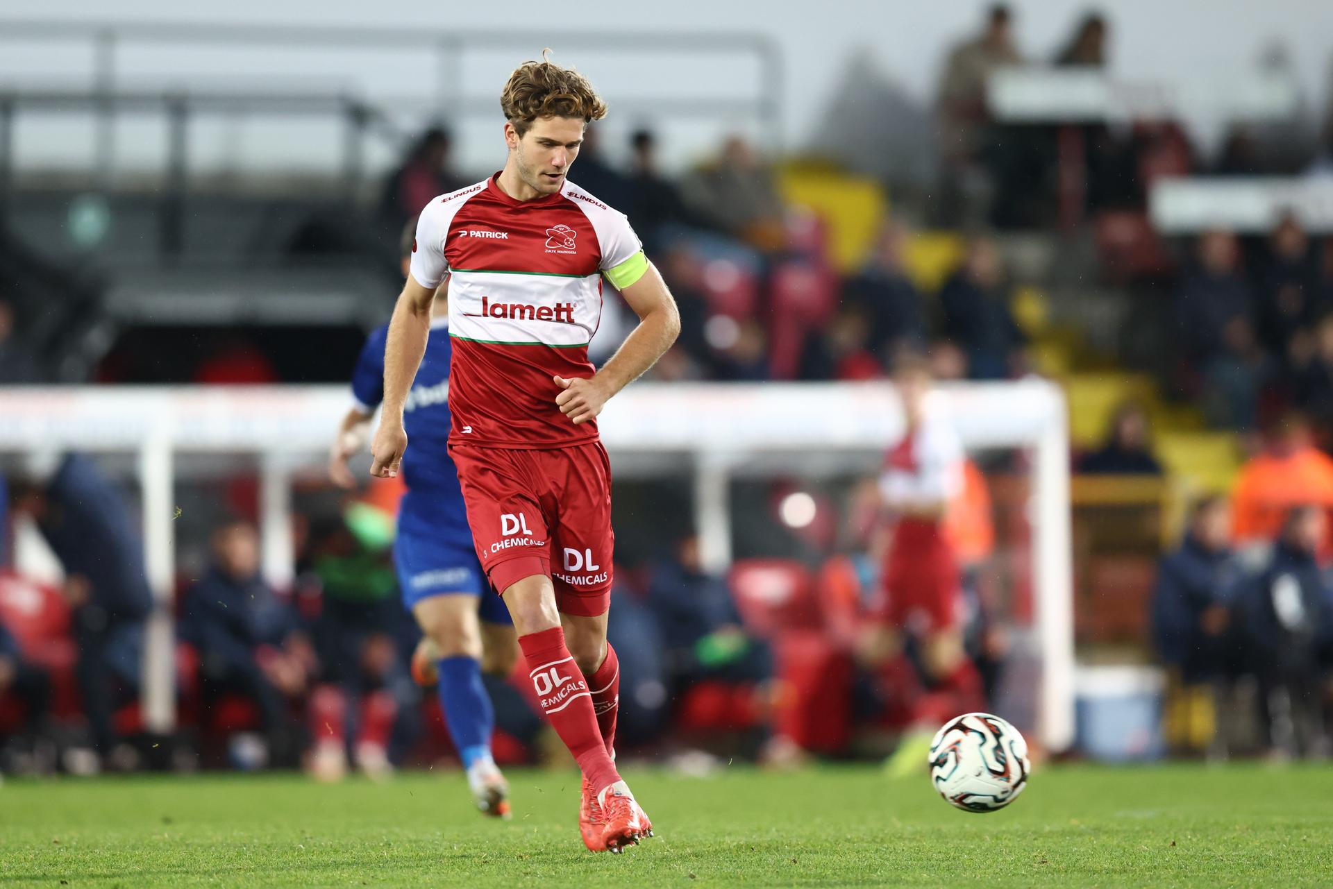 Essevee's Anton Tanghe pictured in action during a soccer match between SV Zulte Waregem and KAA Gent, Sunday 19 October 2025 in Waregem, on day 10 of the 2025-2026 'Jupiler Pro League' first division of the Belgian championship. BELGA PHOTO BRUNO FAHY