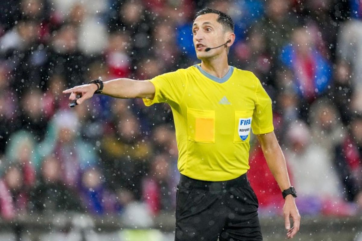 Spanish referee Jose Maria Sanchez reacts during the 2026 FIFA World Cup Qualifying Group I football match between Norway and Italy at the Ullevaal Stadium in Oslo on June 6, 2025. Cornelius Poppe / NTB / AFP