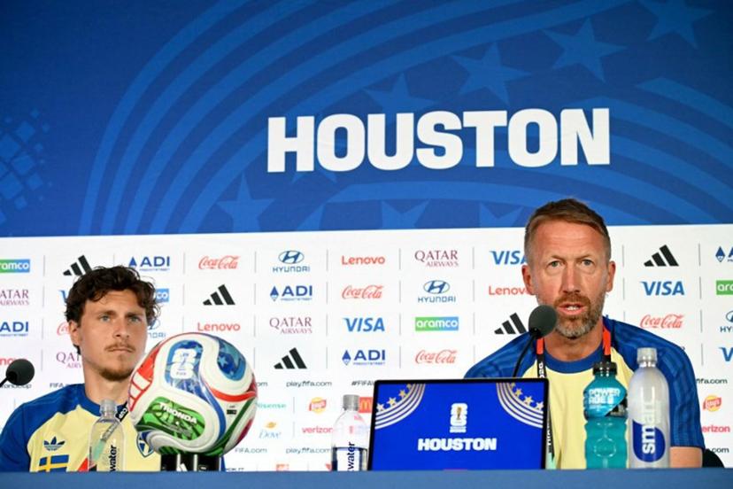 Sweden's English head coach Graham Potter (R) and defender #03 Victor Lindelof (L) give an MD-1 press conference at the Houston Stadium in Houston on June 19, 2026, on the eve of the 2026 World Cup Group F football match between the Netherlands and Sweden. RONALDO SCHEMIDT / AFP