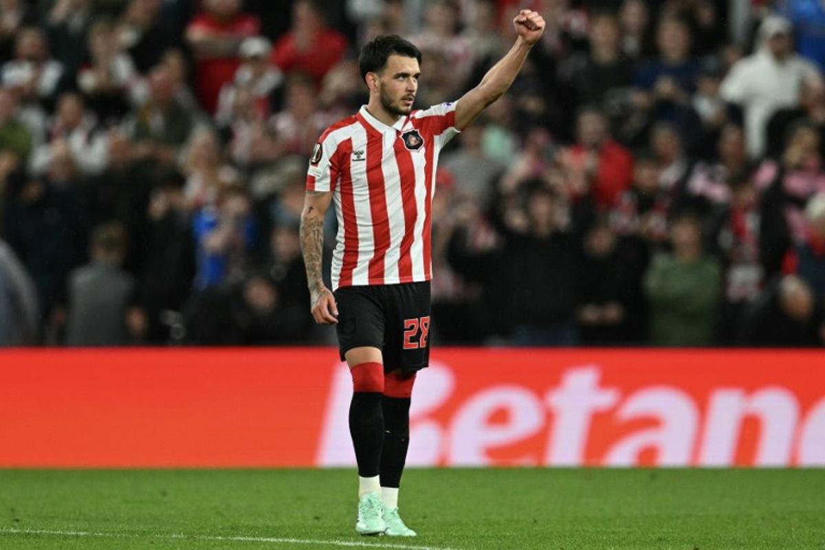 Sunderland's French midfielder #28 Enzo Le Fee celebrates scoring the opening goal during the UEFA Europa League, 1st round day 1 football match between Sunderland and AZ Alkmaar at The Stadium of Light in Sunderland in north east England on September 16, 2026. ANDY BUCHANAN / AFP