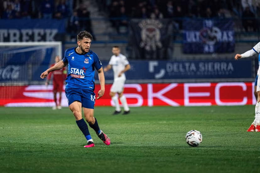 Dender's Fabio Ferraro pictured in action during a soccer match between FCV Dender EH and KAA Gent, Sunday 22 March 2026 in Denderleeuw, on day 30 of the 2025-2026 'Jupiler Pro League' first division of the Belgian championship. BELGA PHOTO EMILE WINDAL