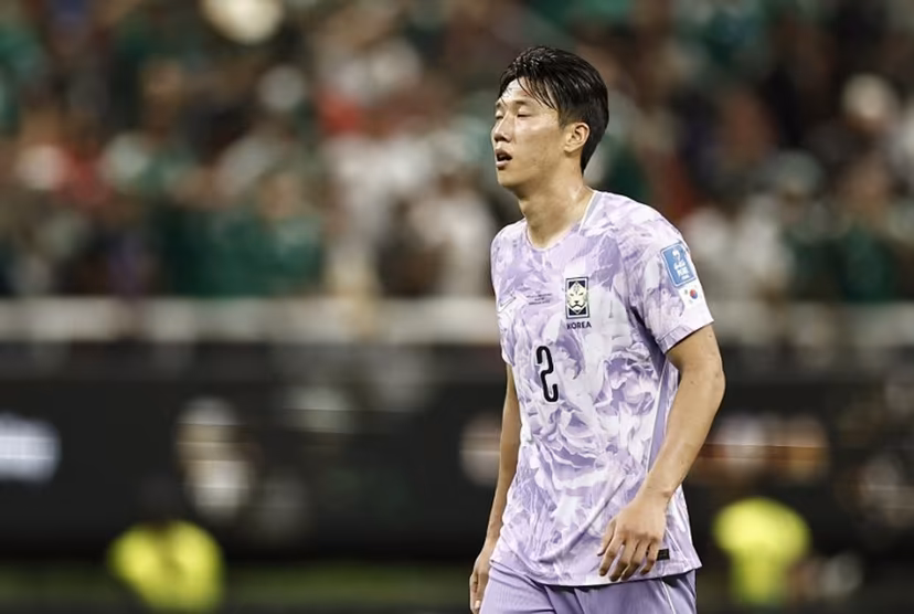 South Korea's defender #02 Lee Han-beom reacts after losing the 2026 World Cup Group A football match between Mexico and South Korea at the Guadalajara Stadium in Zapopan on June 18, 2026. Ulises RUIZ / AFP