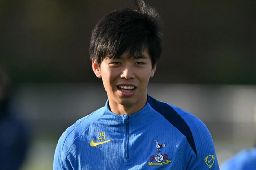 Tottenham Hotspur's Japanese defender #25 Kōta Takai attends a team training session at the Tottenham training centre in Enfield, north London, on November 25, 2025, on the eve of their UEFA Champions League league phase football match against Paris Saint-Germain. Glyn KIRK / AFP