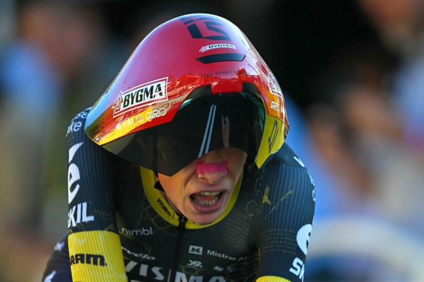 Team Visma | Lease a Bike's Danish rider Jonas Vingegaard cycles to the finish line of the 1st stage of the 113th edition of the Tour de France cycling race, a 19,6 km team time trial stage in and around Barcelona in northeastern Spain, on July 4, 2026. Loic VENANCE / AFP