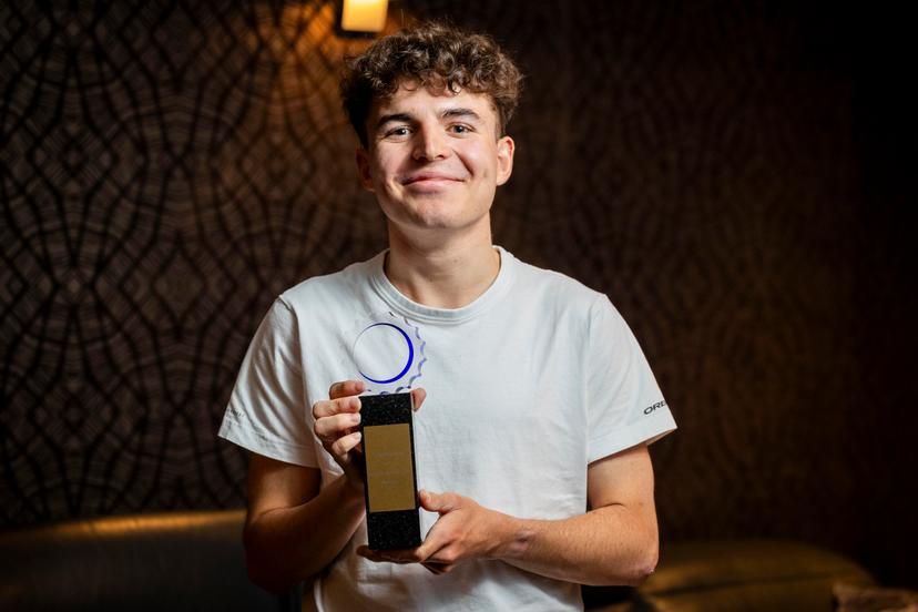 ATTENTION EDITORS - HAND OUT PICTURE - EDITORIAL USE ONLY - MANDATORY CREDIT 'DPG MEDIA' Undated file picture shows Jarno Widar, best male U23 posing as winner of the trophy of the 'Kristallen Fiets' (Crystal Bike - Velo de Cristal) for the 2025 cycling season, organized by Flemish newspaper Het Laatste Nieuws, Monday 17 November 2025. Belga and Belga editorial board decline all responsability regarding the content of this picture. PHOTO HANDOUT - DPG MEDIA