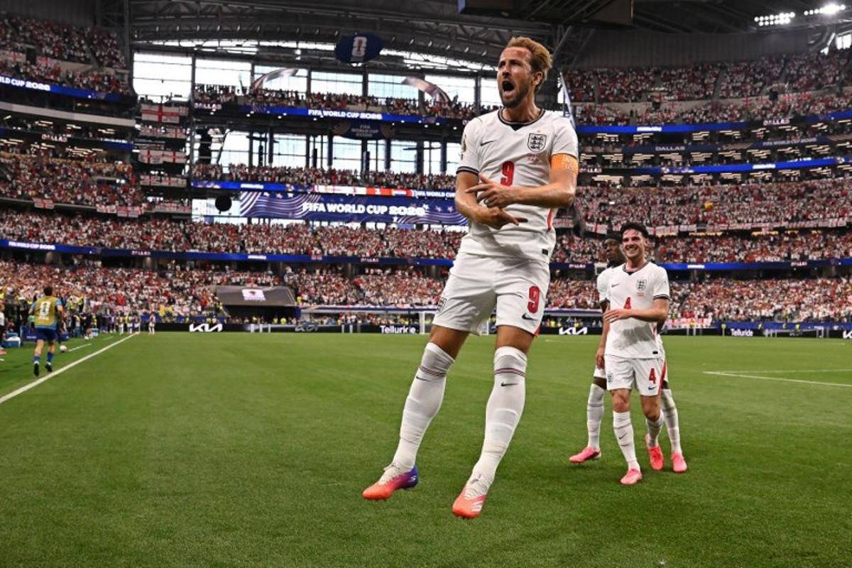 England's forward #09 Harry Kane celebrates after scoring his team's second goal during the 2026 World Cup Group L football match between England and Croatia at the Dallas Stadium in Arlington on June 17, 2026. Paul ELLIS / AFP
