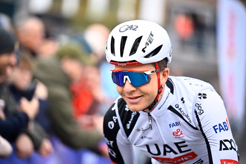 Belgian Florian Vermeersch of UAE Team Emirates-XRG pictured at the start of the men elite race of the 'Dwars Door Vlaanderen' cycling event, 184,6km from Roeselare to Waregem, Wednesday 01 April 2026. BELGA PHOTO JASPER JACOBS