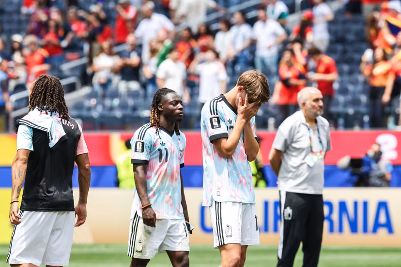 Belgium's Jeremy Doku and Belgium's Charles De Ketelaere look dejected after losing a soccer game between Spain and Belgian national team Red Devils, on Friday 10 July 2026 in Los Angeles, USA, in the 1/4 finals of the FIFA World Cup 2026. BELGA PHOTO BRUNO FAHY