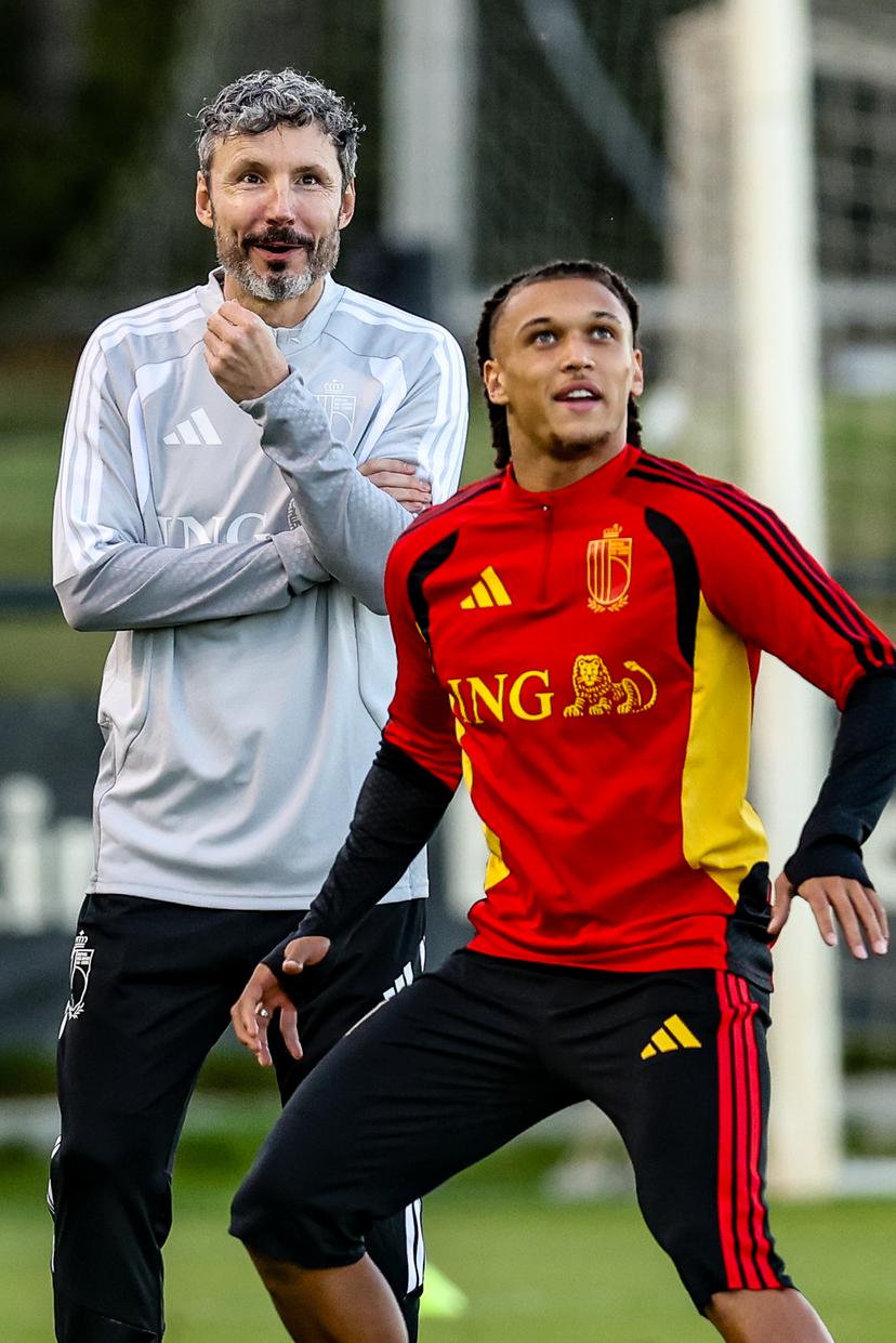 Belgium's Diego Da Silva Moreira and Belgium's head coach Mark van Bommel pictured during a training session of the Red Devils, the Belgian national soccer team, at the national training center in Tubize, Monday 21 September 2026. The team is preparing for fixtures in the UEFA Nations League competition. BELGA PHOTO BRUNO FAHY