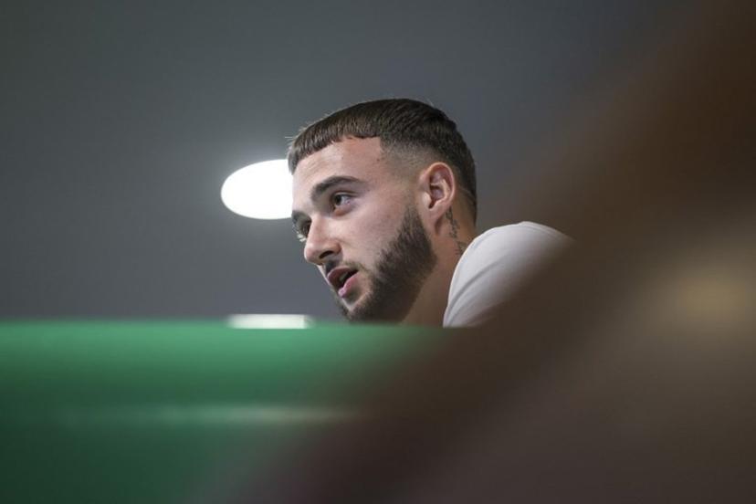 Sporting Lisbon's Belgian defender Zeno Debast speaks during a press conference on the eve of the UEFA Champions League first round day 1 football match between Sporting CP and Kairat Almaty at Alvalade stadium in Lisbon on September 17, 2025. PATRICIA DE MELO MOREIRA / AFP