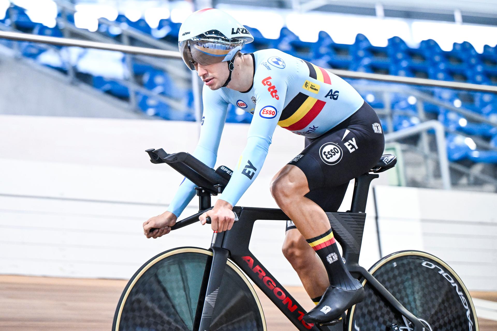 Belgian Noah Vandenbranden pictured in action during a training session of the delegation for the upcoming World Track Cycling Championships, Tuesday 14 October 2025 in Gent. The competition will take place in Santiago, Chile, from 22 to 26 October 2025. BELGA PHOTO TOM GOYVAERTS