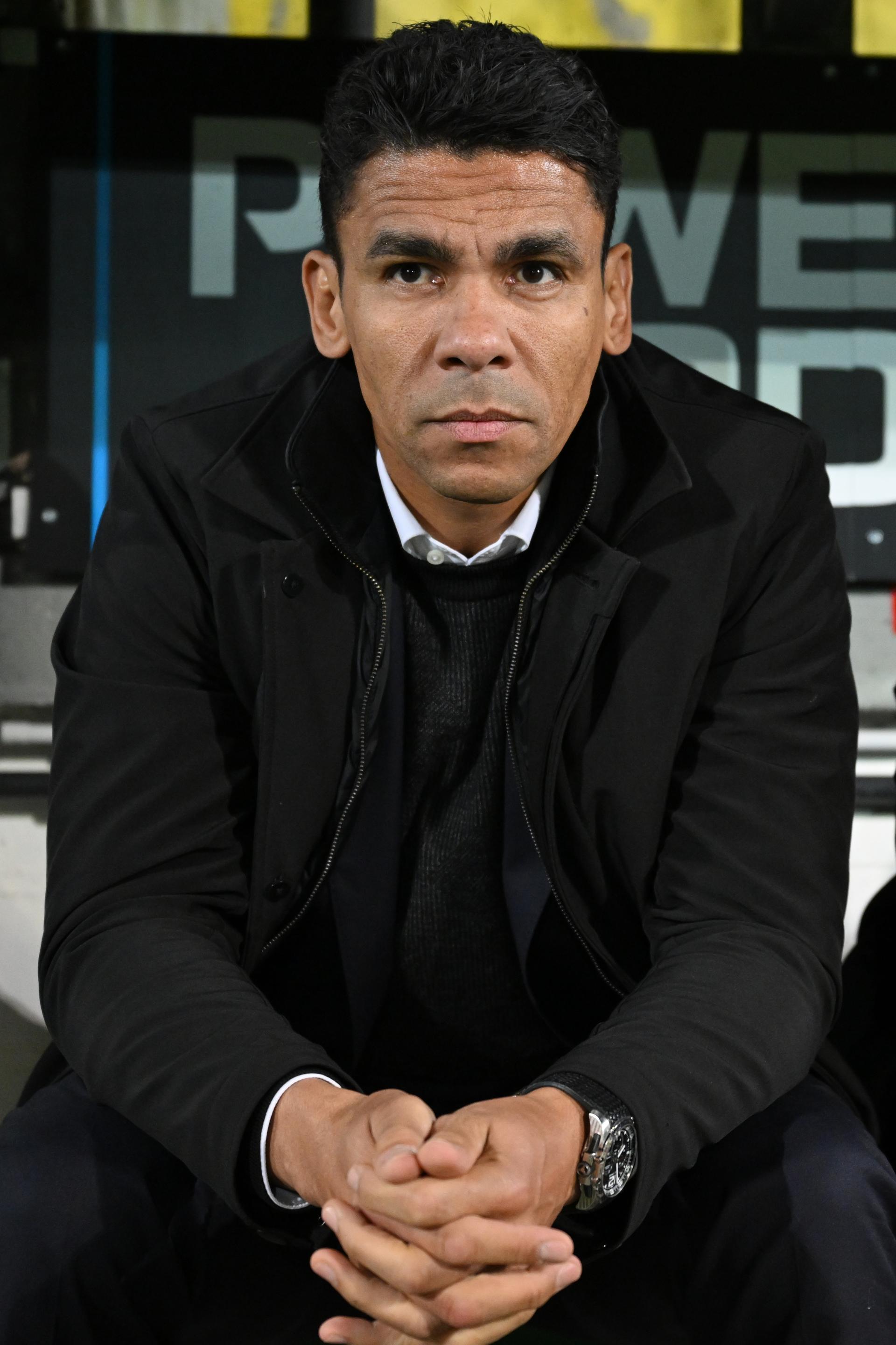 Francs Borains' head coach Igor de Camargo pictured during a soccer game between KSC Lokeren and Royal Francs Borains, Friday 31 October 2025 in Lokeren, on day 12 of the 2025-2026 'Challenger Pro League' 1B second division of the Belgian championship. BELGA PHOTO DAVID PINTENS