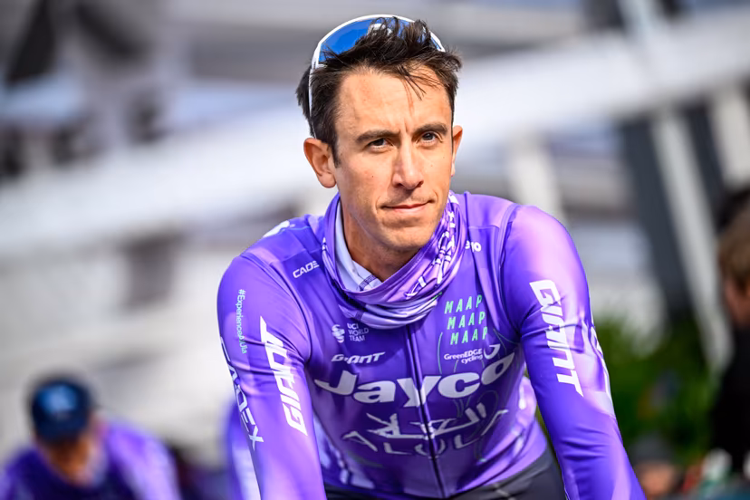 Belgian Dries De Bondt of Team Jayco-AIUIa pictured before the start of the men's Paris-Roubaix cycling race, Sunday 12 April 2026, around Roubaix, France. The 123rd edition of Paris-Roubaix cycling races will take on Sunday, with the women riding 143,1 km the men riding 258,3 km on Sunday. BELGA PHOTO JASPER JACOBS
