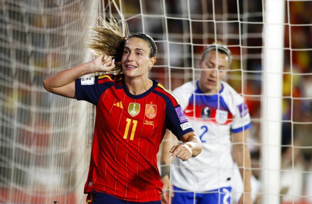 Spain's midfielder #11 Alexia Putellas celebrates scoring her team's third goal during the FIFA Women's World Cup Europe Zone Qualifiers, group C, football match between Spain and England at Mallorca Son Moix Stadium in Palma de Mallorca, on June 5, 2026. JAIME REINA / AFP