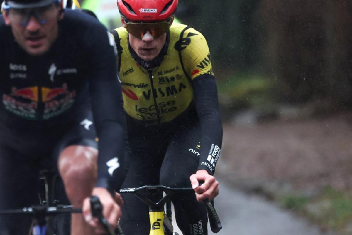 Team Visma - Lease a Bike's Danish rider Jonas Vingegaard cycles in a breakaway during the 4th stage of the Paris-Nice cycling race, 195 km between Bourges and Uchon, on March 11, 2026. Anne-Christine POUJOULAT / AFP