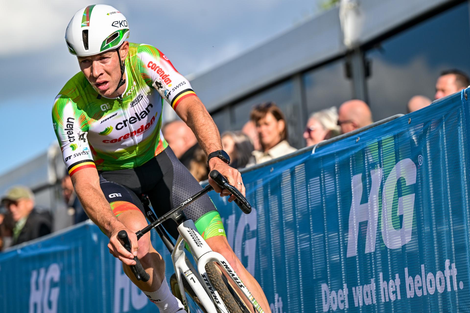 Belgium's Laurens Sweeck is pictured in action during the men elite race of the 'Mosselcross' cyclocross cycling event, on Sunday 11 October 2026, in Dendermonde, the first race (out of 7) of the HG Cross competition. BELGA PHOTO DAVID PINTENS