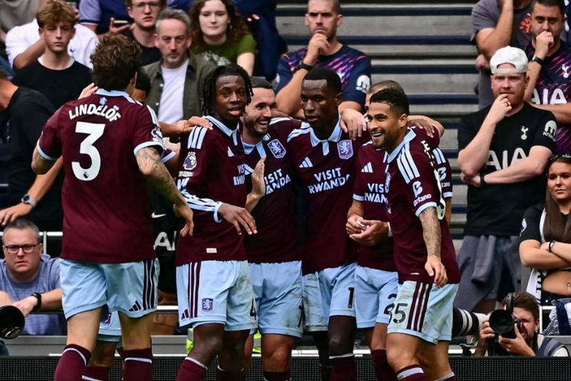 Aston Villa's Senegalese striker #11 Nicolas Jackson (C) celebrates with teammates after scoring their second goal during the English Premier League football match between Tottenham Hotspur and Aston Villa at the Tottenham Hotspur Stadium in London, on September 19, 2026. Ben STANSALL / AFP
