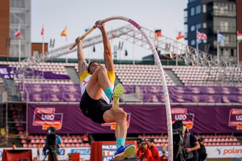 Ylio Philtjens pictured in action during the Pole Vault competition of the European Athletics U20 Championships, in Tampere, Finland, Saturday 09 August 2025. The European U20 championships take place from 07 to 10 August. BELGA PHOTO COEN SCHILDERMAN