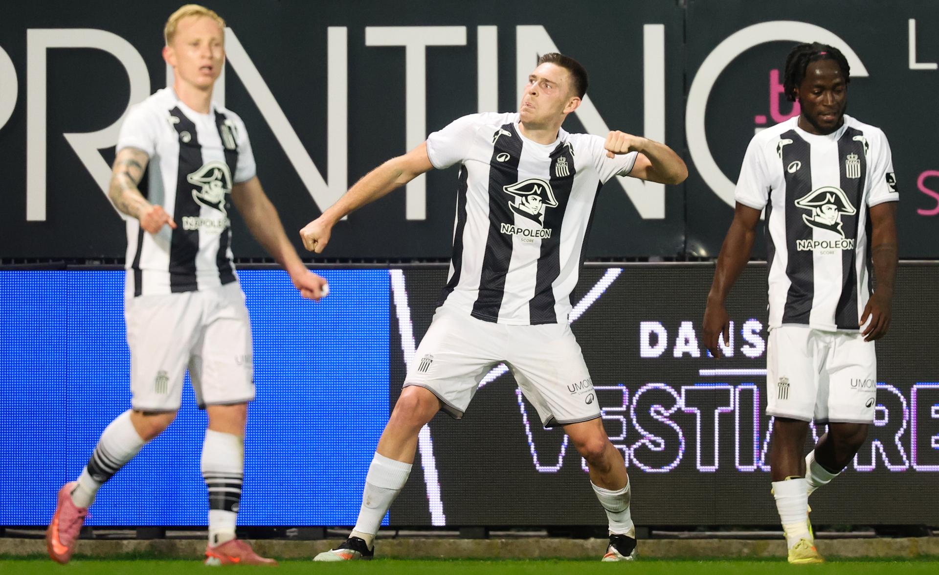 Charleroi's Aurelien Scheidler celebrates after scoring during a soccer match between Sporting Charleroi and KVC Westerlo, Saturday 08 November 2025 in Charleroi, on day 14 of the 2025-2026 'Jupiler Pro League' first division of the Belgian championship. BELGA PHOTO VIRGINIE LEFOUR